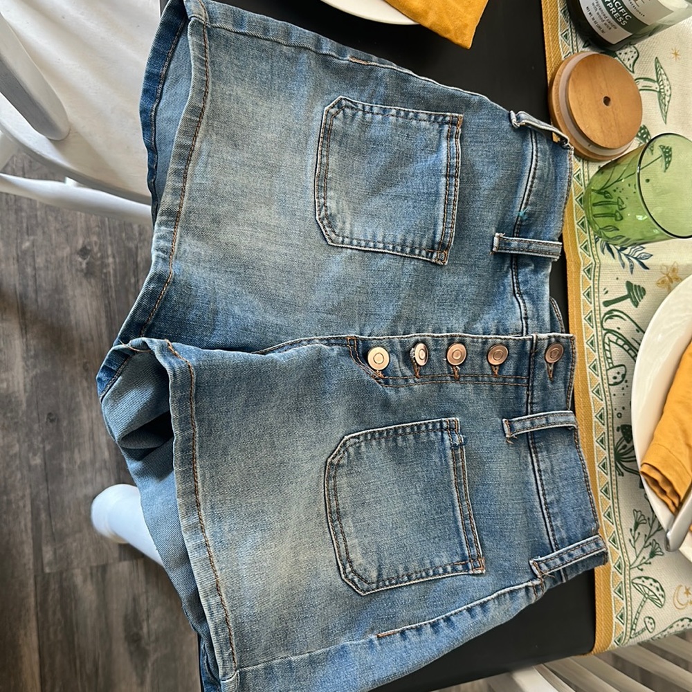 Fashion nova jean shorts. Super stretchy